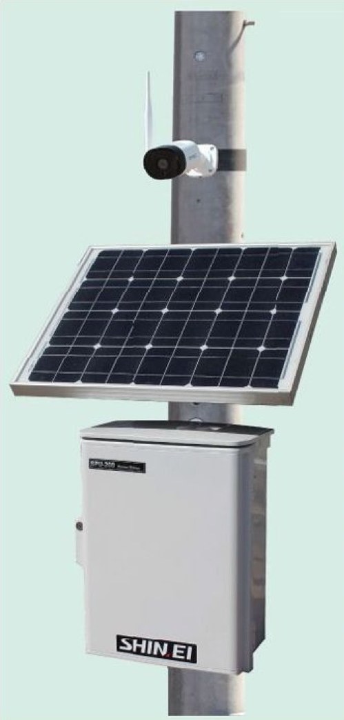 ソーラーパネルと蓄電池の箱をポールに取り付けた独立型電源ユニット